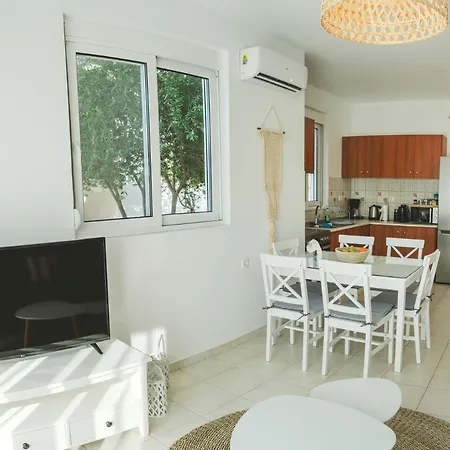 Апартаменты Oak 32 Apartment, Pilona *